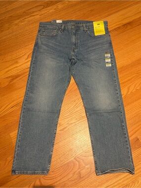NWT Levi's Men's Medium Wash 502 Taper Flex Stretch Jeans. Size 36x30